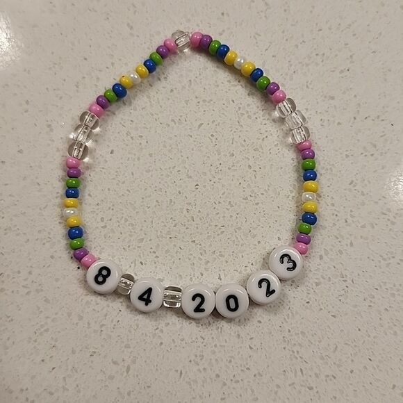 TS Eras Tour Bracelet Custom Tour Date - Picture 1 of 2